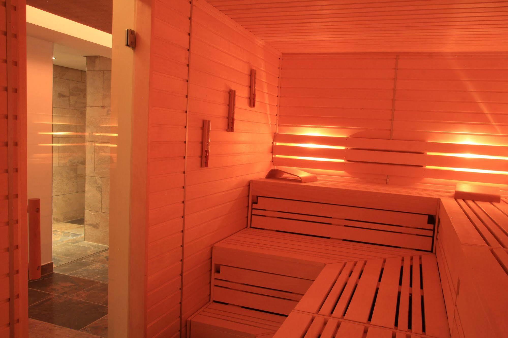 Akzent Hotel Dorn Busum Ngoại thất bức ảnh
